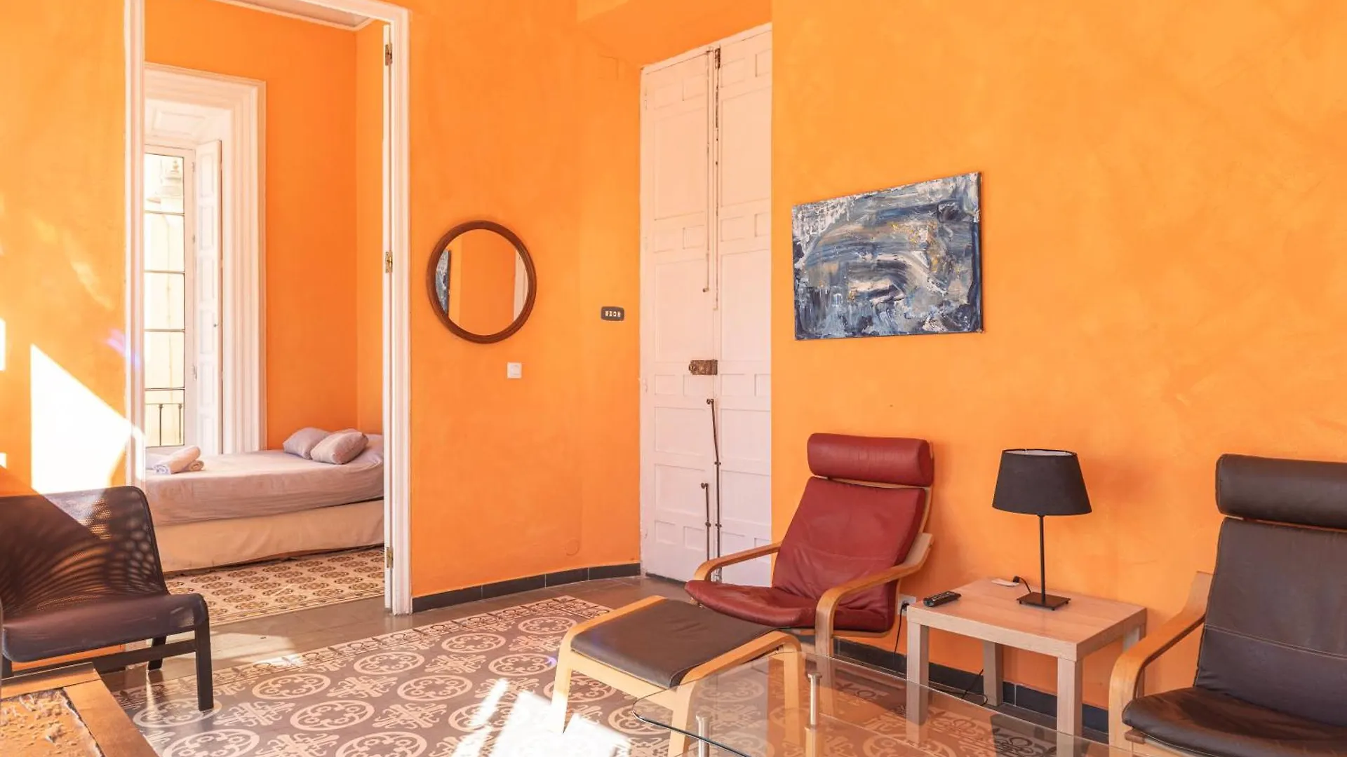 Homestay Private Rooms In Historic Building On The Square Malaga