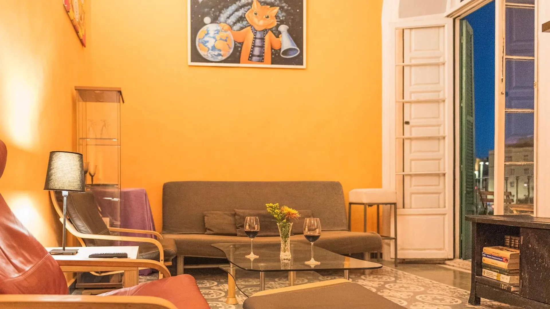 Homestay Private Rooms In Historic Building On The Square Malaga